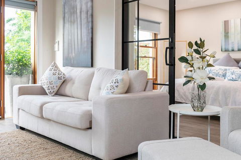 Gunsynd Studio Apartment - Tourism Caloundra 4