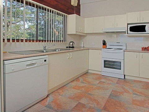 Gunyah - Tourism Caloundra 3