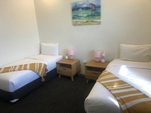 Gunyah Hotel - Tourism Caloundra 3