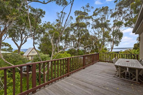 Gunyha - Tourism Caloundra 1