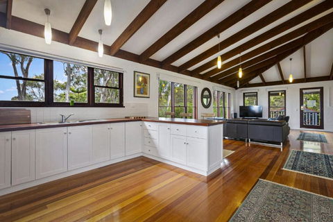 Gunyha - Tourism Caloundra 4