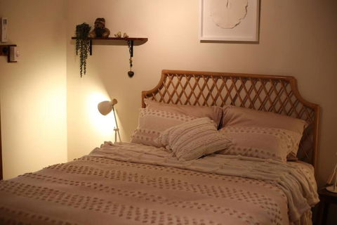 Guwarri Bayside Retreat - Tourism Caloundra 1