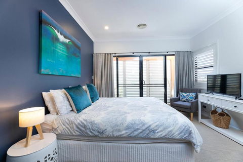 Gwydir Court 1 - Tourism Caloundra 1