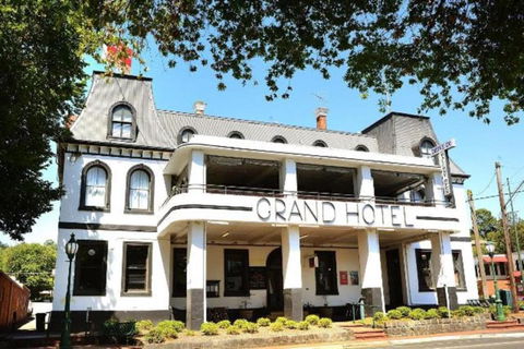 Grand Hotel Healesville - Tourism Caloundra 2