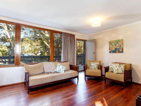 Gumtree Cottage Hawks Nest - Tourism Caloundra 1