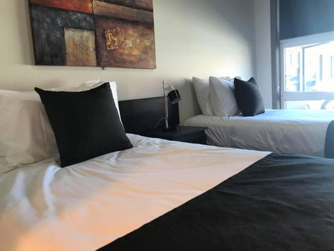Guiding Star Motel & Hotel - Tourism Caloundra 3