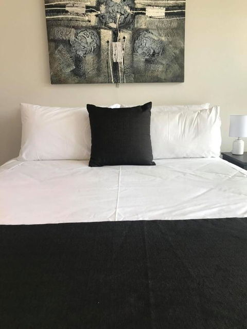 Guiding Star Motel & Hotel - Tourism Caloundra 2