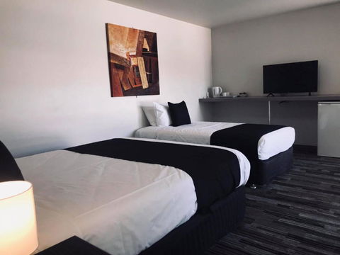 Guiding Star Motel & Hotel - Tourism Caloundra 4