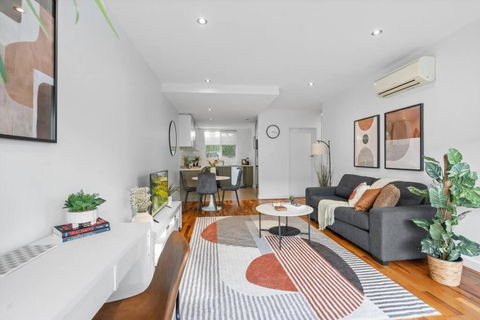 Hidden Gem At Caulfield Park - Tourism Caloundra 0