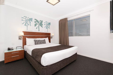 Hotel Chino - Tourism Caloundra 1
