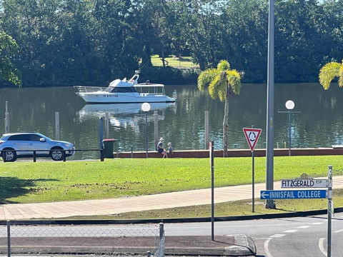 Innisfail Riverfront Motel - Tourism Caloundra 1