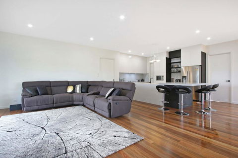 Adori Maloo - Bundalong - Tourism Caloundra 2