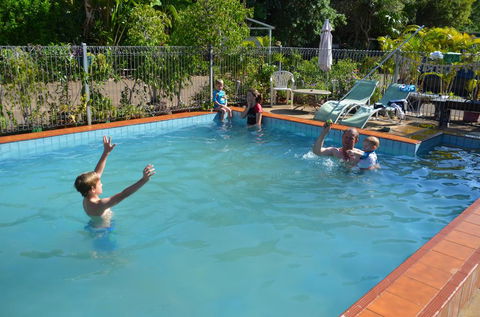 Affordable Gold City Motel - Tourism Caloundra 1