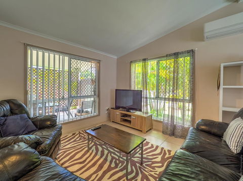 Affordable Holiday Home - Tourism Caloundra 0