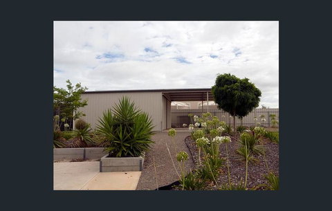 Agape Holiday Home - Tourism Caloundra 1