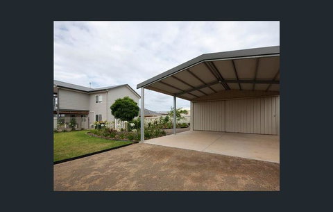 Agape Holiday Home - Tourism Caloundra 2