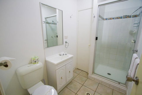 Agnes Palms Accommodation - Tourism Caloundra 1
