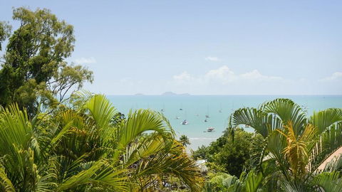 Airlie Harbour Apartment - Airlie Beach - Tourism Caloundra 0