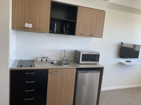 Airtrip Apartments On River Street, Mackay - Tourism Caloundra 1