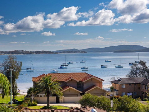 Aislinn' 3/273 Corrie Parade - Air Con, Water Views, BBQ - Tourism Caloundra 0