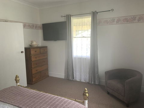 Akoonah Cottage - Tourism Caloundra 1