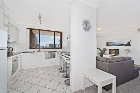 Akuna 18 6 Joffre Street - Tourism Caloundra 2