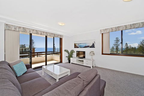 Akuna 18 6 Joffre Street - Tourism Caloundra 0
