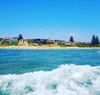 Al Mare Beachfront Retreat