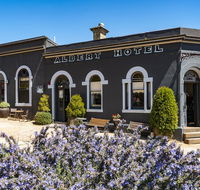 Albert Guest House and Mills Spa Suites - Tourism Caloundra