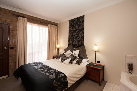 Albury Classic Motor Inn - Tourism Caloundra 3