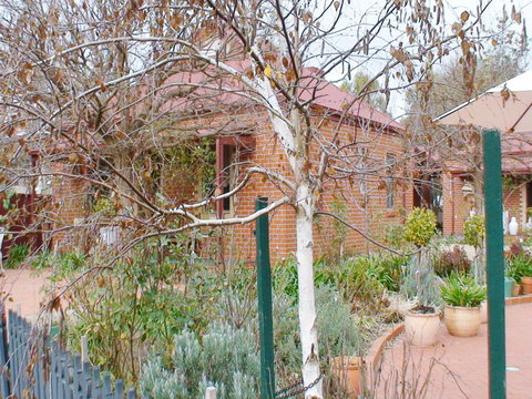 Albury Cottages - Tourism Caloundra 2