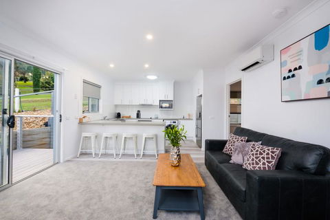 Albury Yalandra Apartment 4 - Tourism Caloundra 0