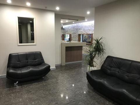 Alexander Holiday Apartments - Tourism Caloundra 0