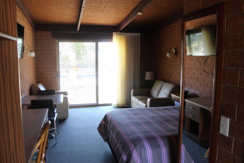 Alexandra Motor Inn - Victoria Aus - Tourism Caloundra 1