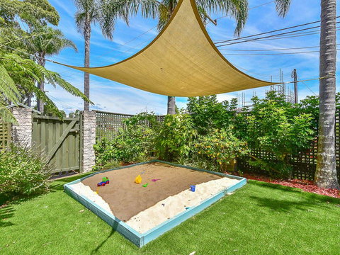 Allamanda Retreat 37 - Tourism Caloundra 2