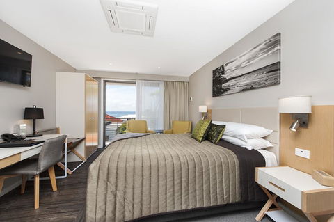 Allure On Ocean Motel - Tourism Caloundra 2
