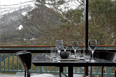 Alpenhorn Lodge - Tourism Caloundra 3