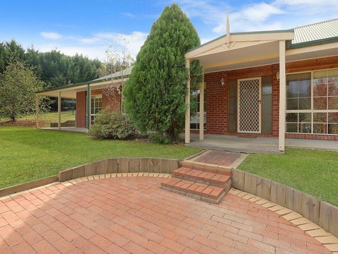 Alpine Mist - Spacious 5 Bedroom Home - Tourism Caloundra 0