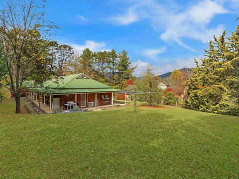 Alpine Mist - Spacious 5 Bedroom Home - Tourism Caloundra 2