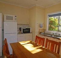 Alpine Park Riverside Cottages - Tourism Caloundra
