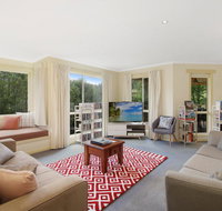 Alpine Vista - Short walk to town centre - Tourism Caloundra