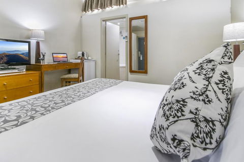 Alzburg Resort - Tourism Caloundra 3