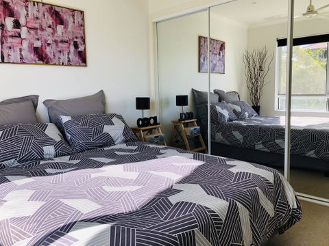 Amazing Apartment Ocean Views And Hot Tub On Balcony - Coolangatta - Tourism Caloundra 1