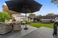 Amber Cottage Luxury Seaside Retreat with outdoor spa