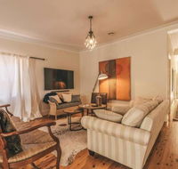Ambrose On Byng - Central Location w/ 2 Bathroom - Tourism Caloundra