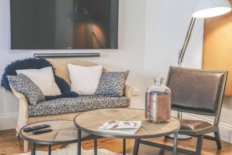 Ambrose On Byng - Central Location W/ 2 Bathroom - Tourism Caloundra 2