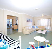 Anaheim Entertainer by Getastay