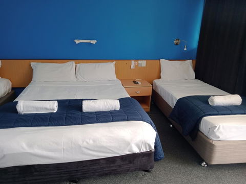Annerley Motor Inn - Tourism Caloundra 0