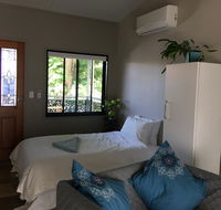 Annerley-granny flatprivate new convenience - Tourism Caloundra