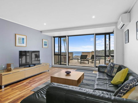 APARTMENT 10 PACIFIC APARTMENTS - FREE WIFI! - Tourism Caloundra 0